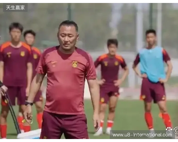 苗原谈中足联升降级附加赛：生死之战中甲球队不能用外援，挺离谱