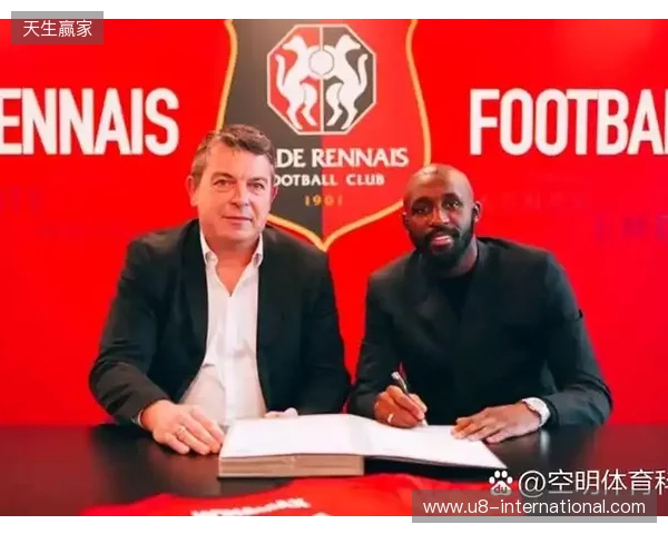 罗马诺：切尔西正与福法纳就本赛季冬窗的永久转会进行协商