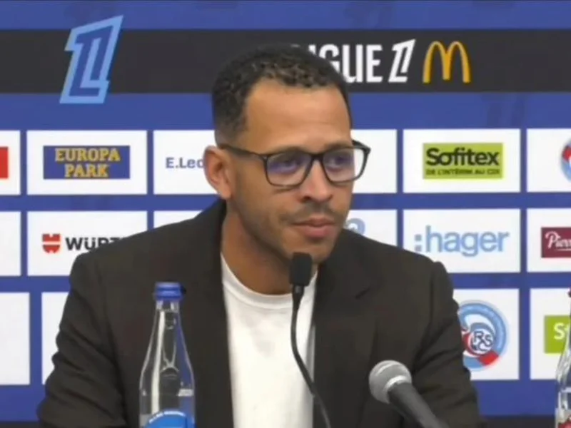 有风度，罗塞尼尔在切尔西首场发布会前与在场所有记者一一握手